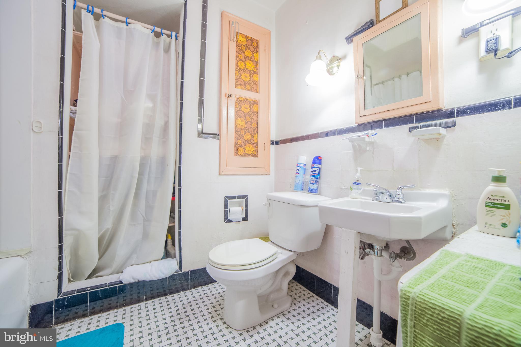 FRANKFORD - Residential Income