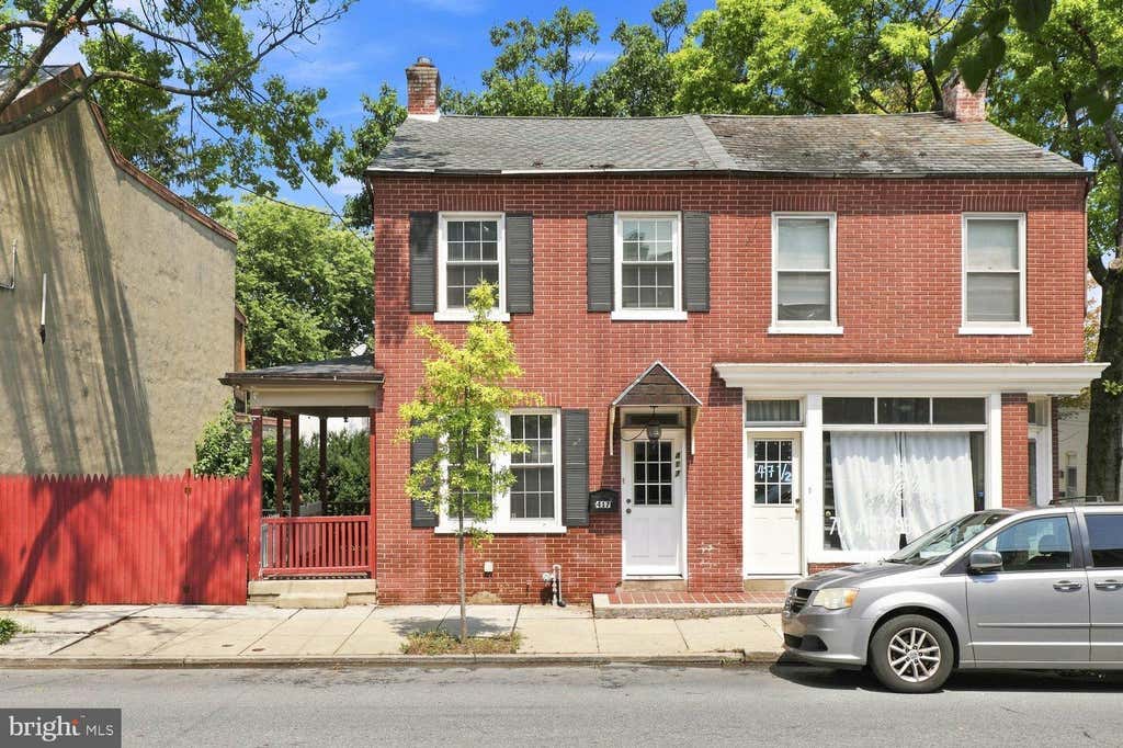 Photo of 417 E Orange St, LANCASTER, PA 17605 (MLS # PALA2093618)