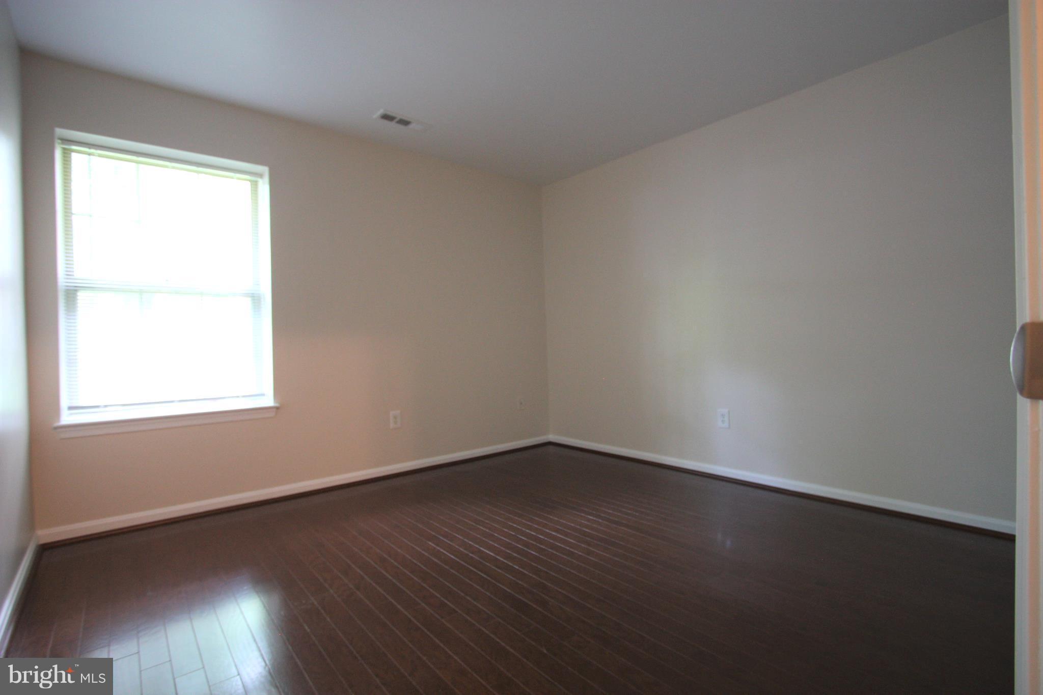 THE POINTE - Residential Lease