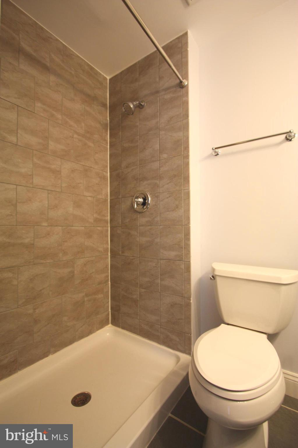 THE POINTE - Residential Lease