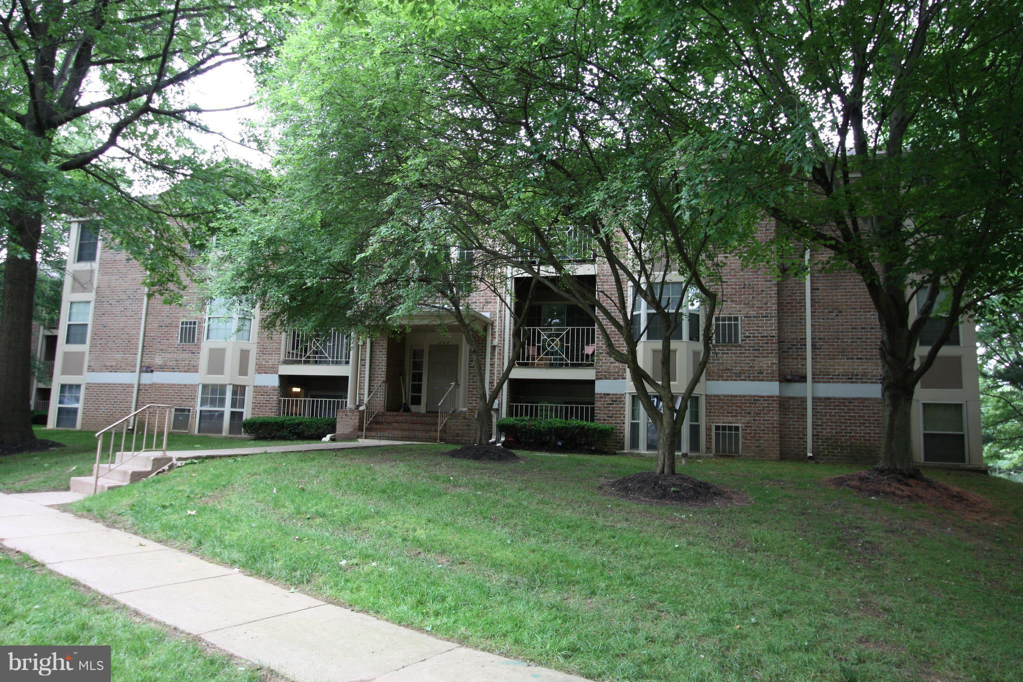 THE POINTE - Residential Lease