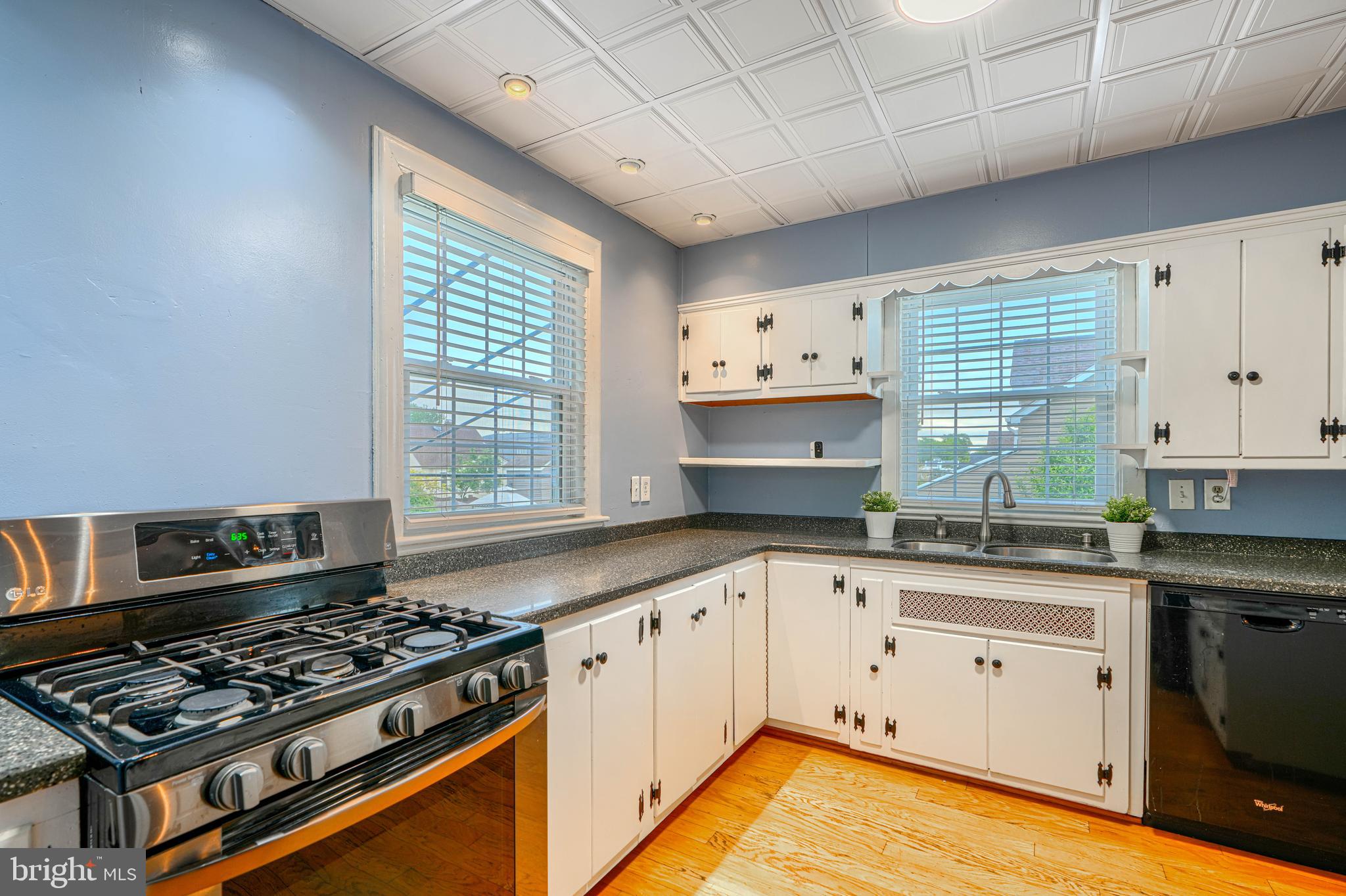 OAKCREST - Residential