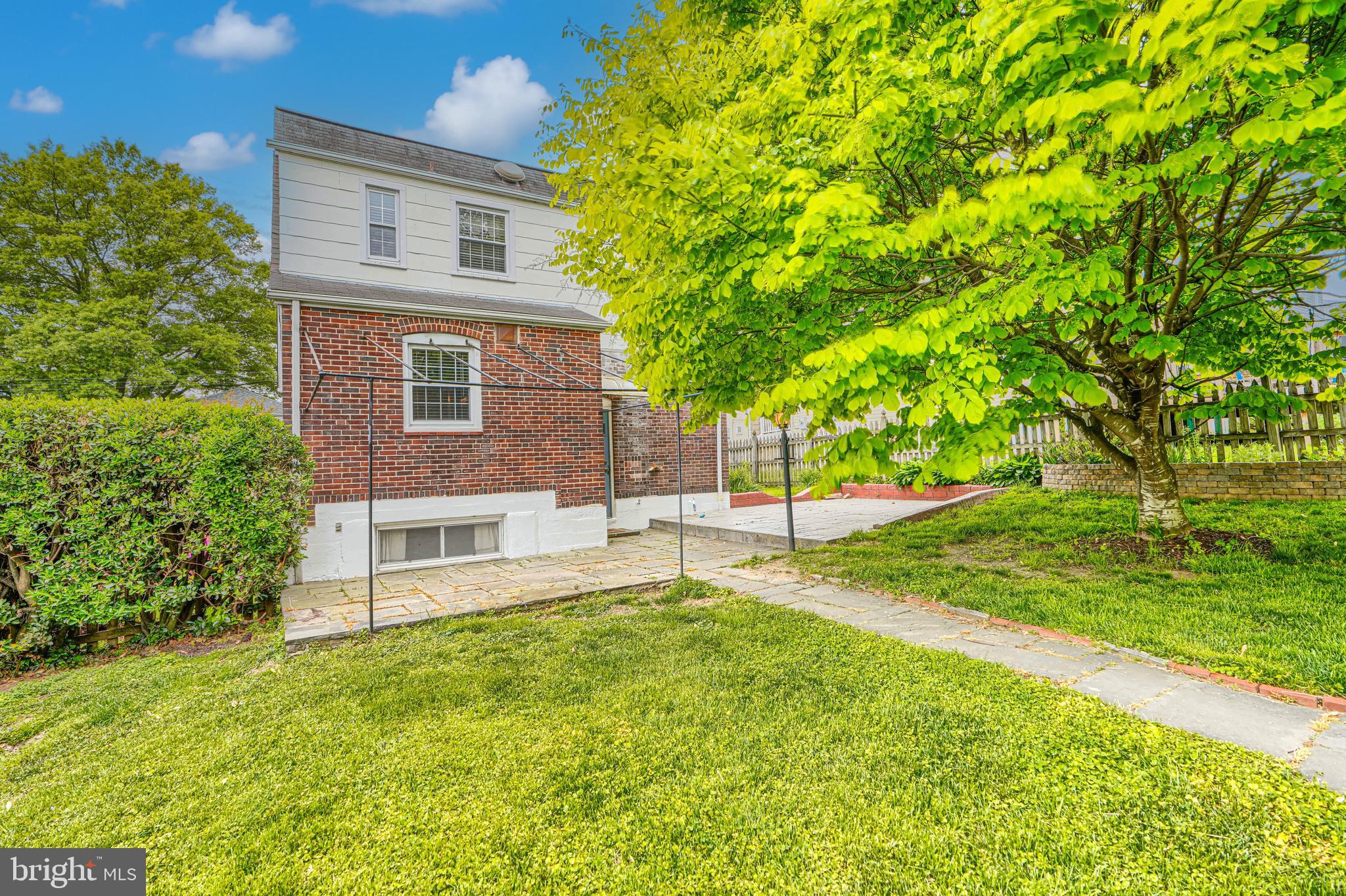 OAKCREST - Residential