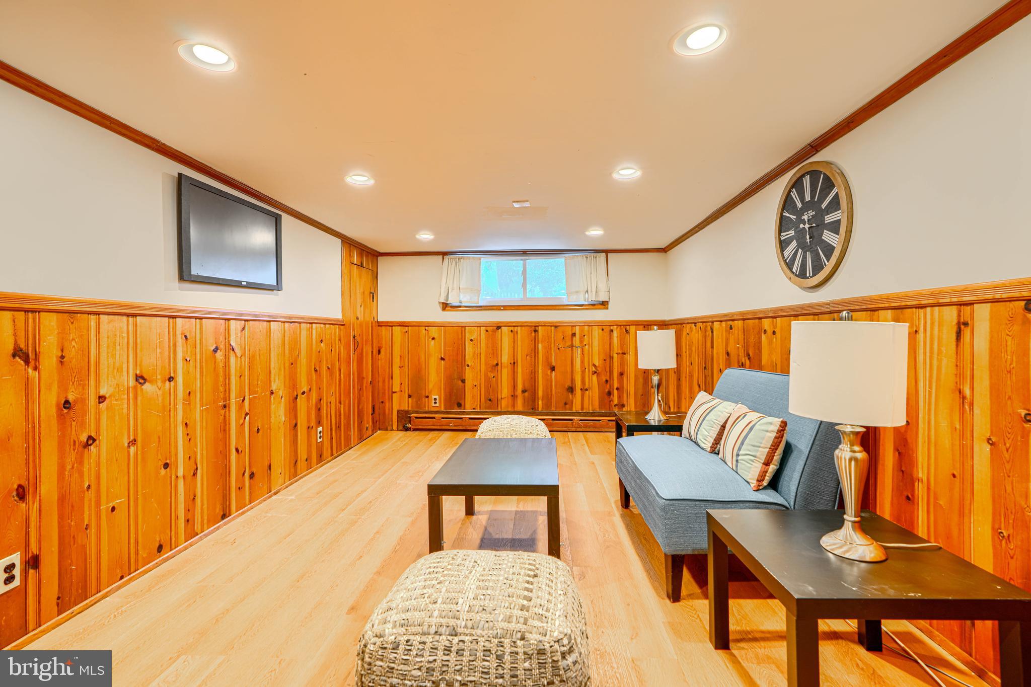 OAKCREST - Residential