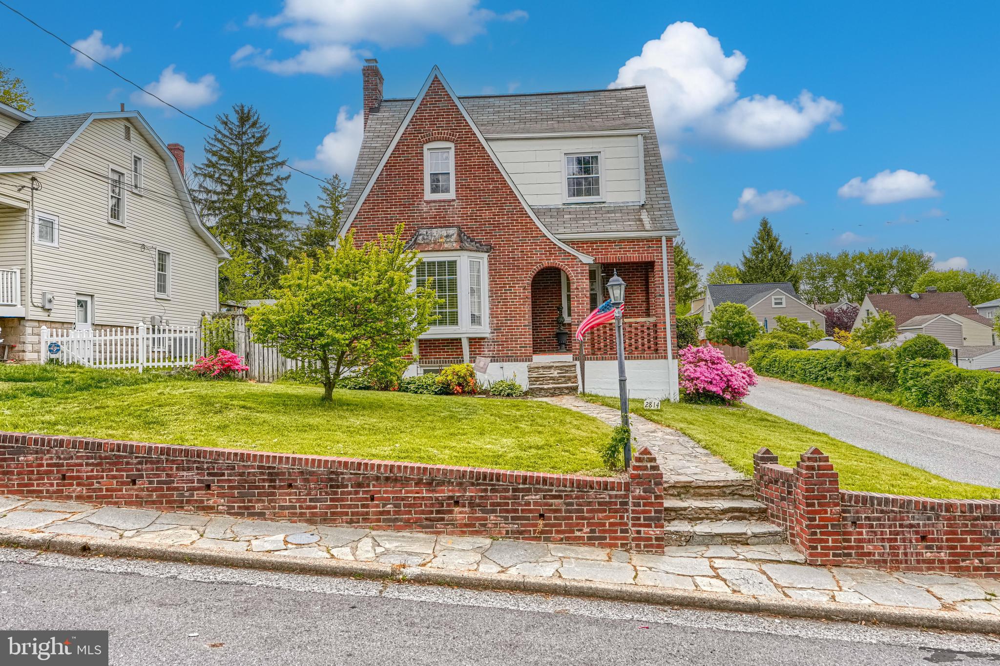 OAKCREST - Residential