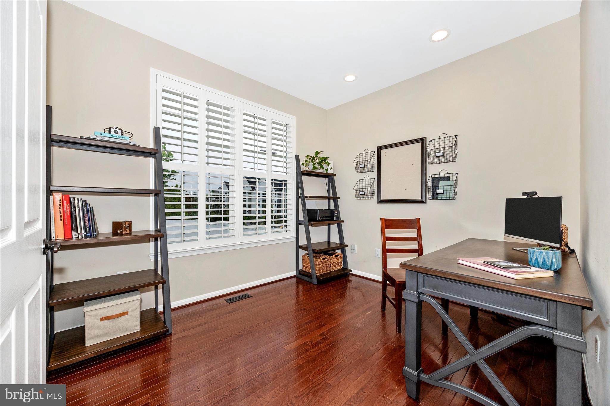 TUSCARORA CREEK - Residential