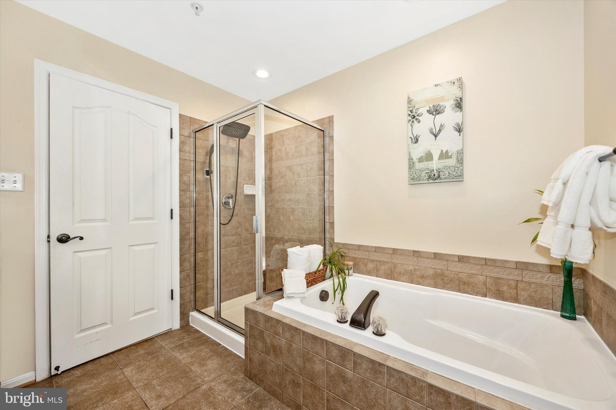 TUSCARORA CREEK - Residential