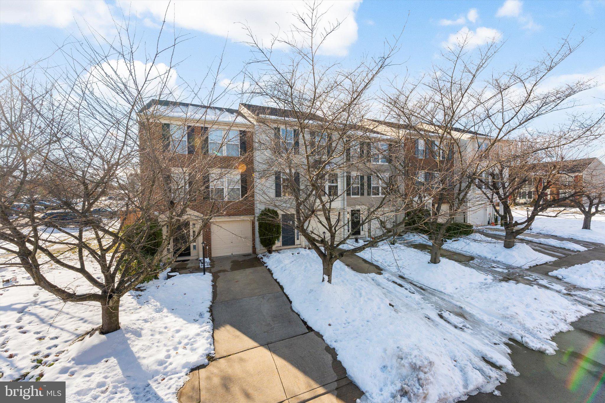 STRATFORD - Residential