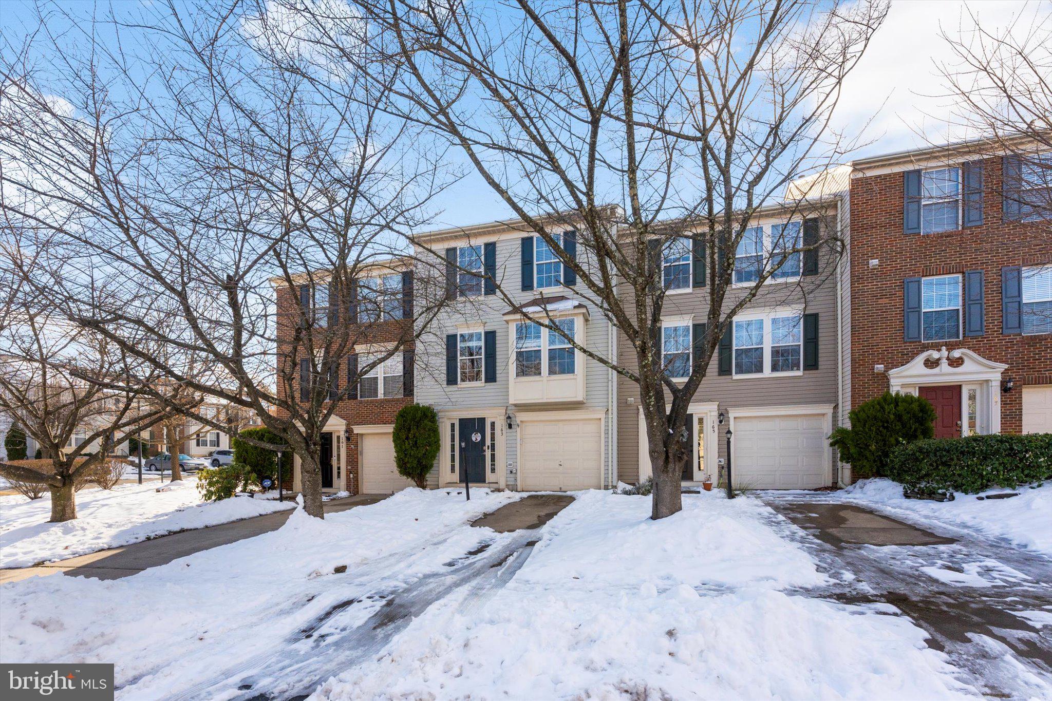 STRATFORD - Residential