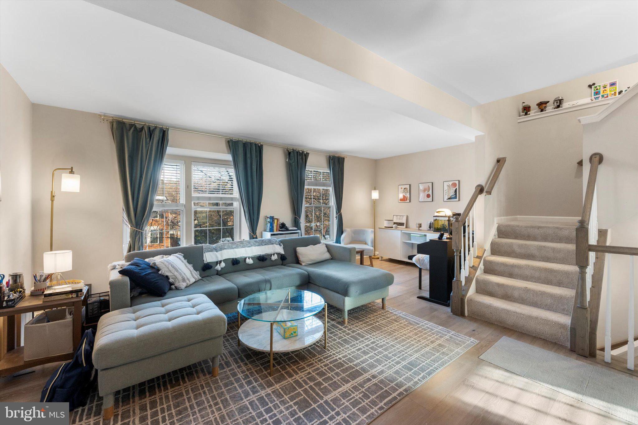 STRATFORD - Residential