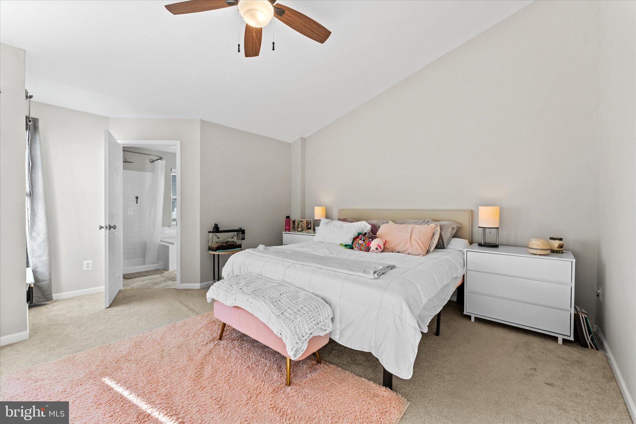 STRATFORD - Residential