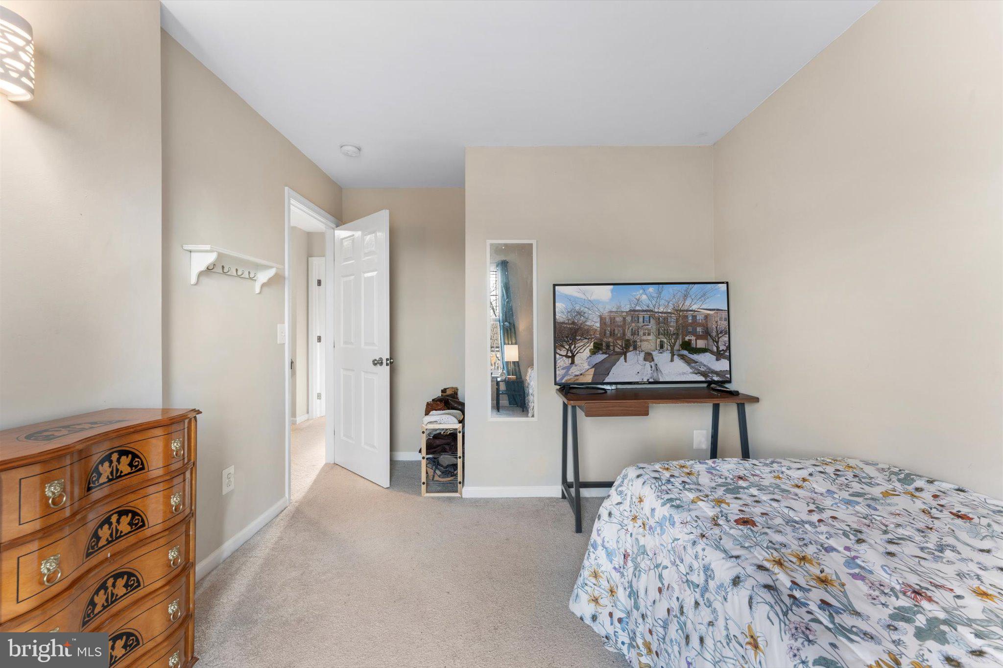 STRATFORD - Residential