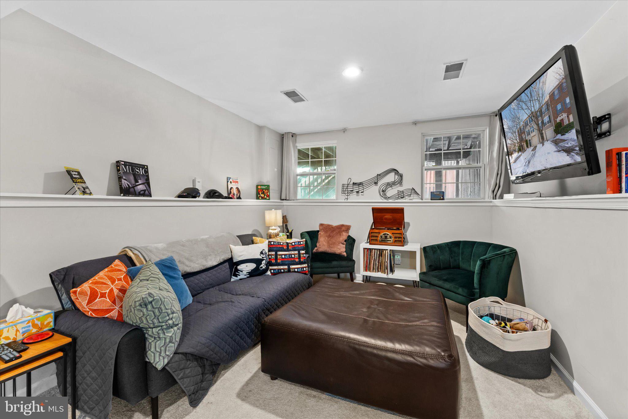 STRATFORD - Residential