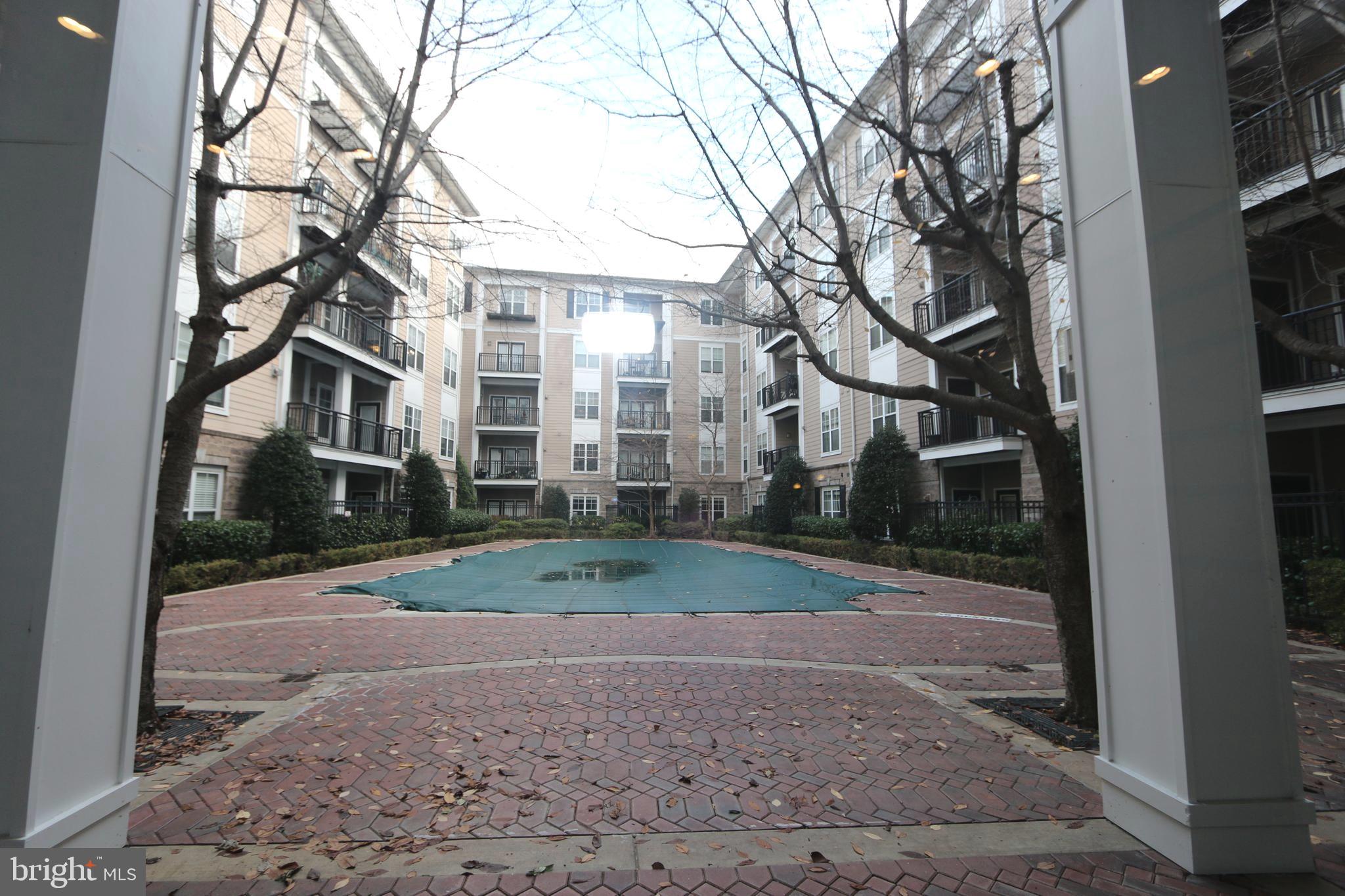 FITZ AT ROCKVILLE TOWN C - Residential Lease