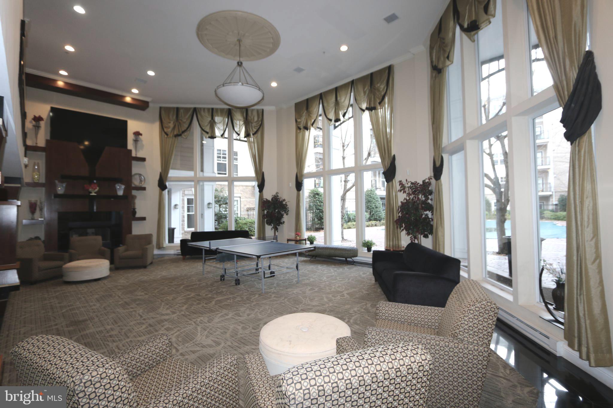 FITZ AT ROCKVILLE TOWN C - Residential Lease