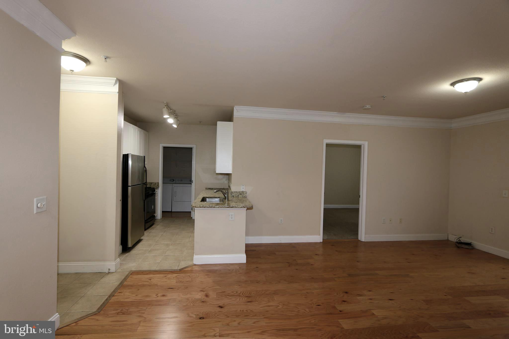 FITZ AT ROCKVILLE TOWN C - Residential Lease