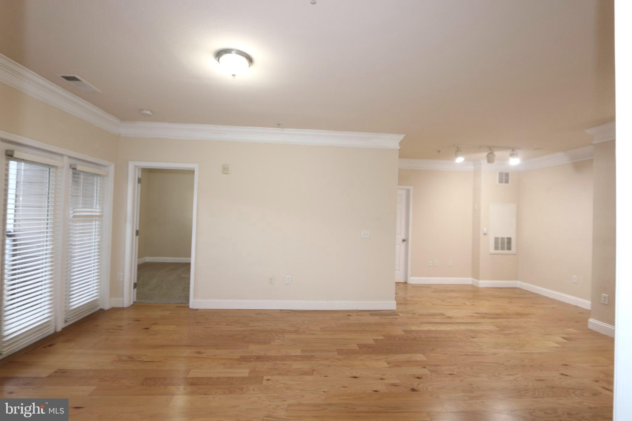 FITZ AT ROCKVILLE TOWN C - Residential Lease