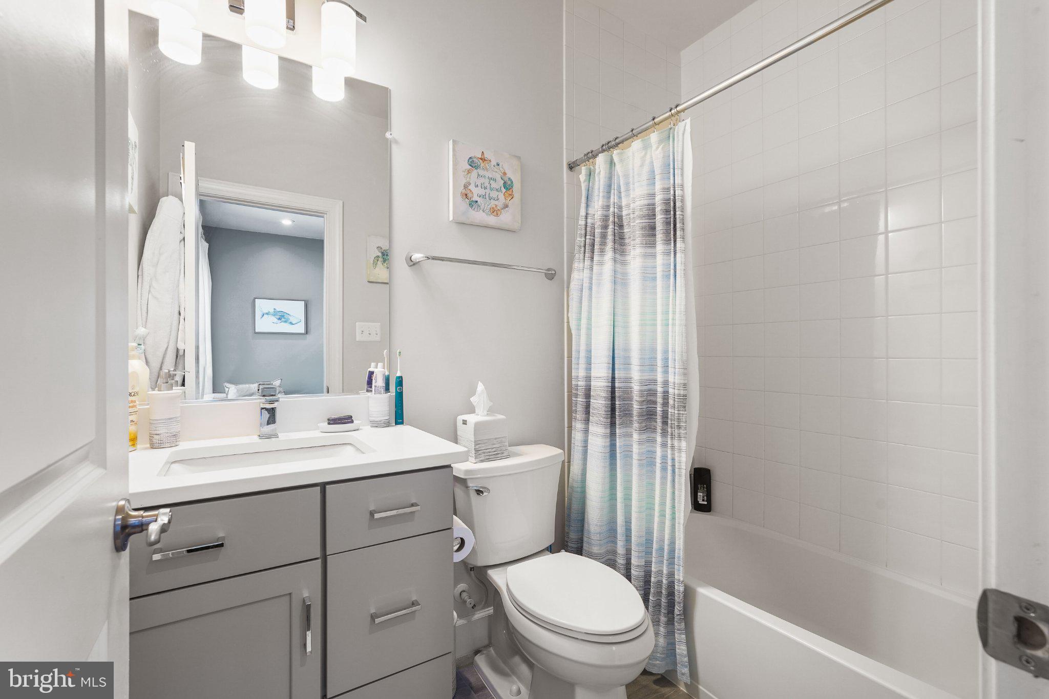 MARLBORO RIDING-PLAT 1> - Residential