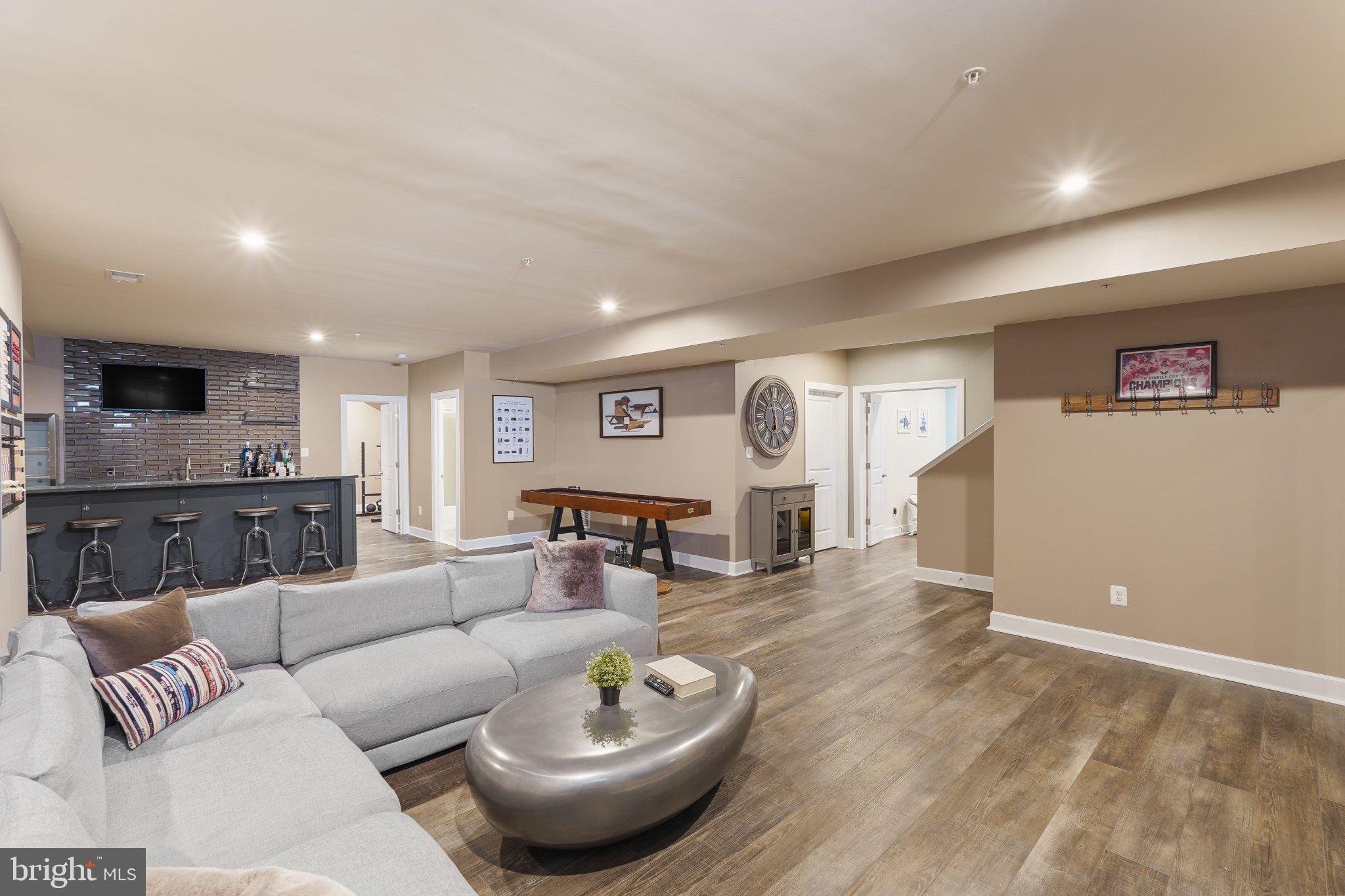 MARLBORO RIDING-PLAT 1> - Residential