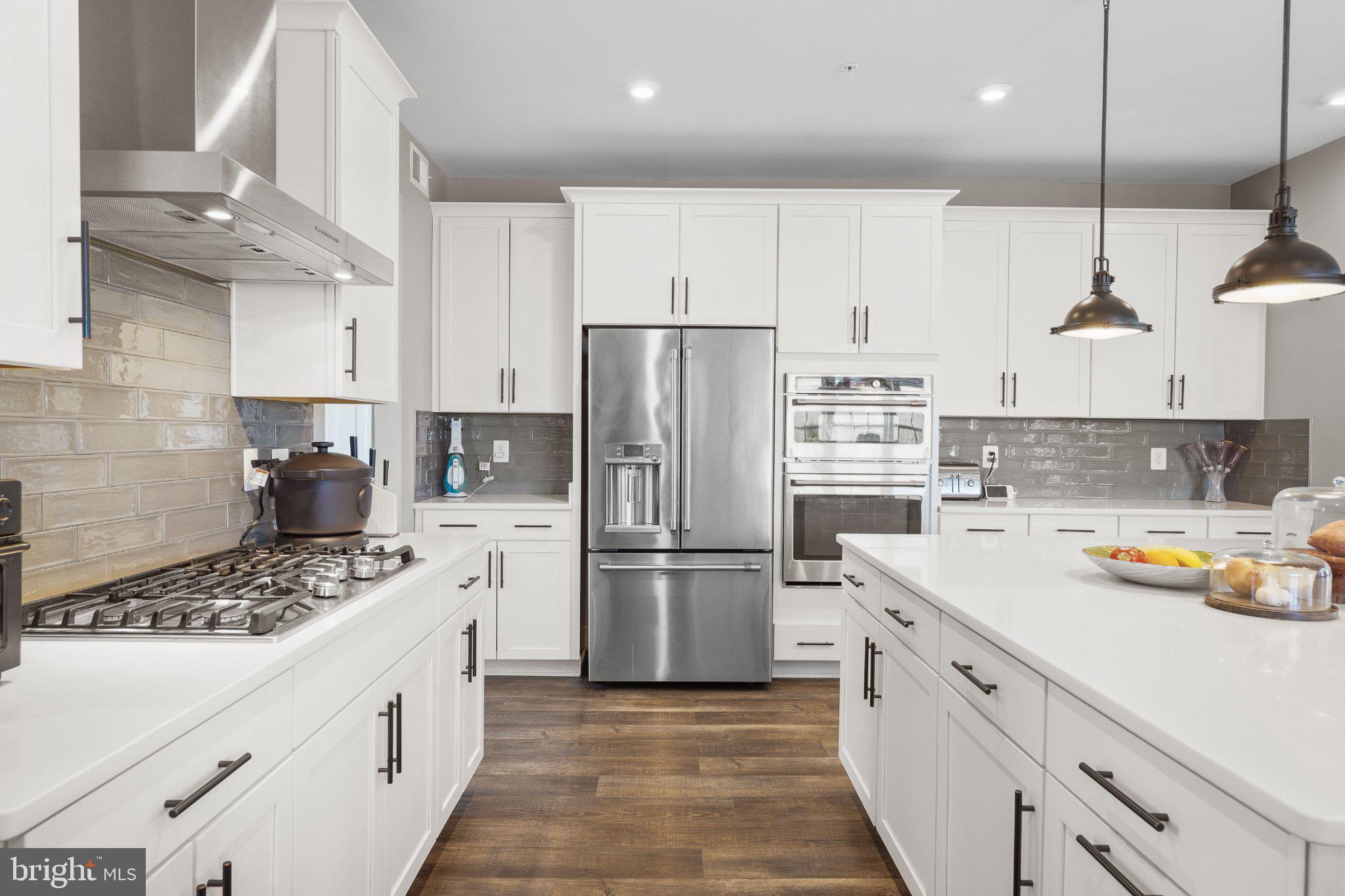 MARLBORO RIDING-PLAT 1> - Residential