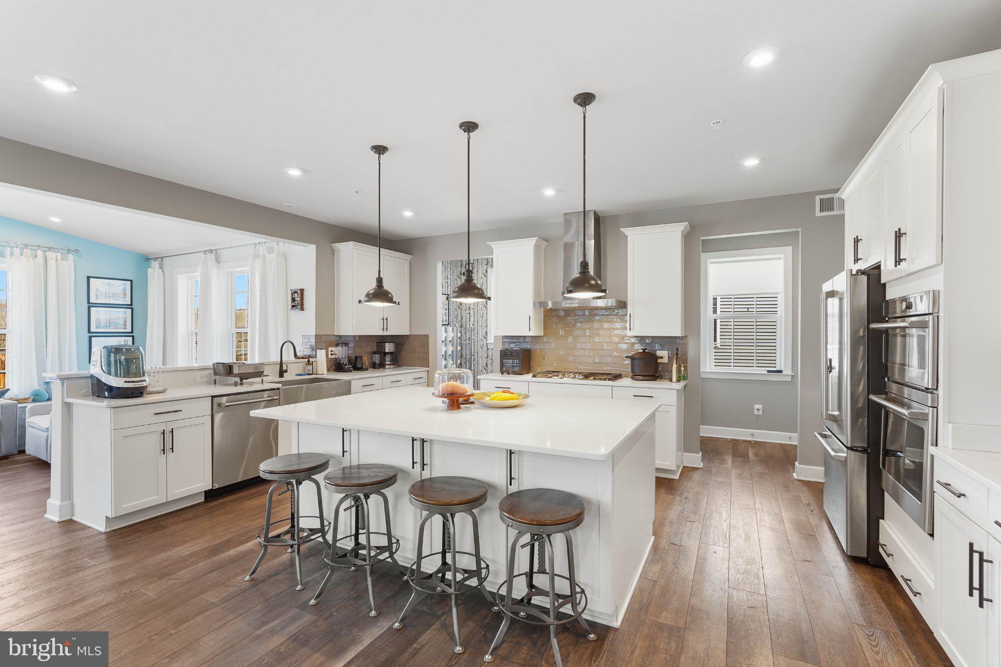 MARLBORO RIDING-PLAT 1> - Residential