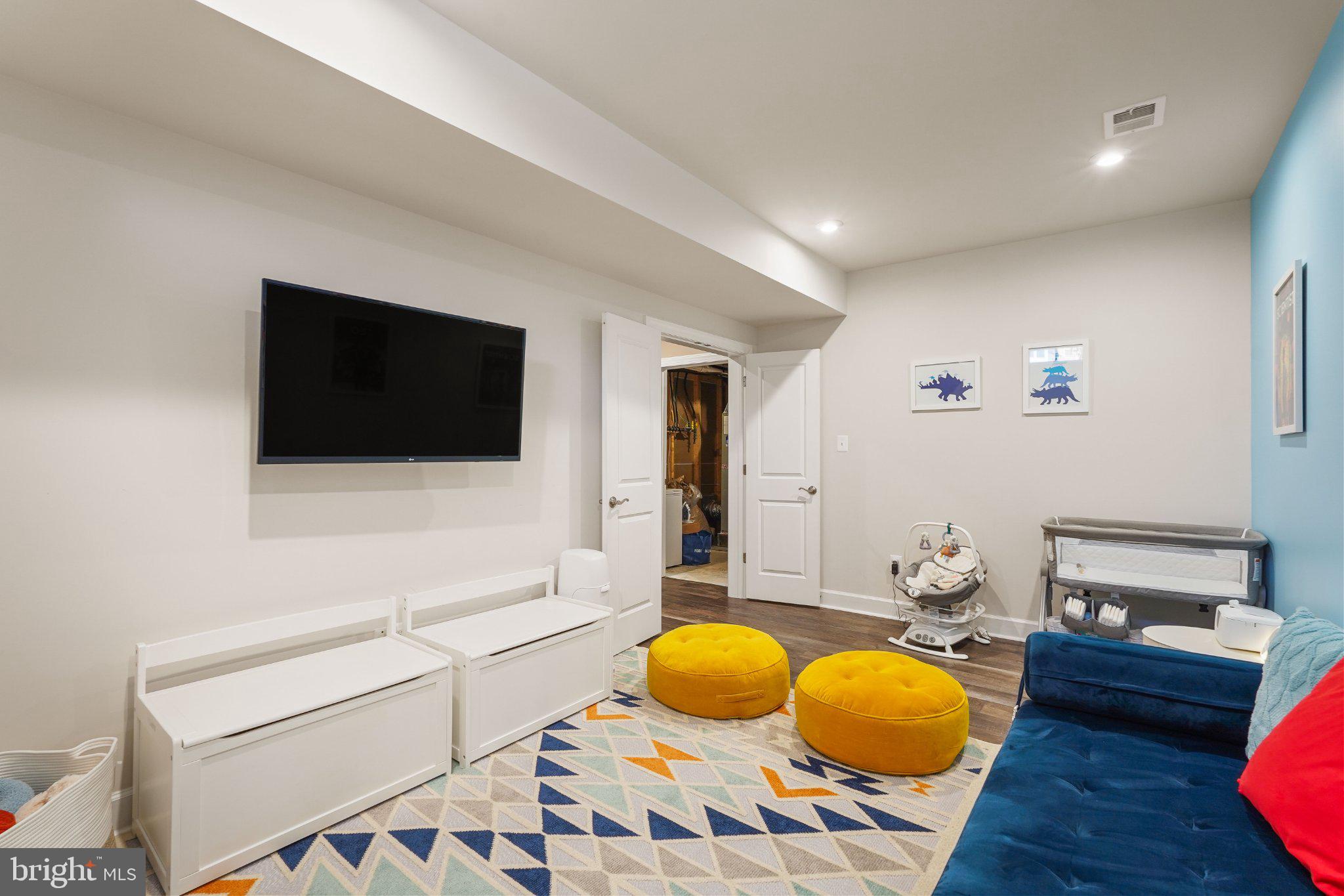 MARLBORO RIDING-PLAT 1> - Residential