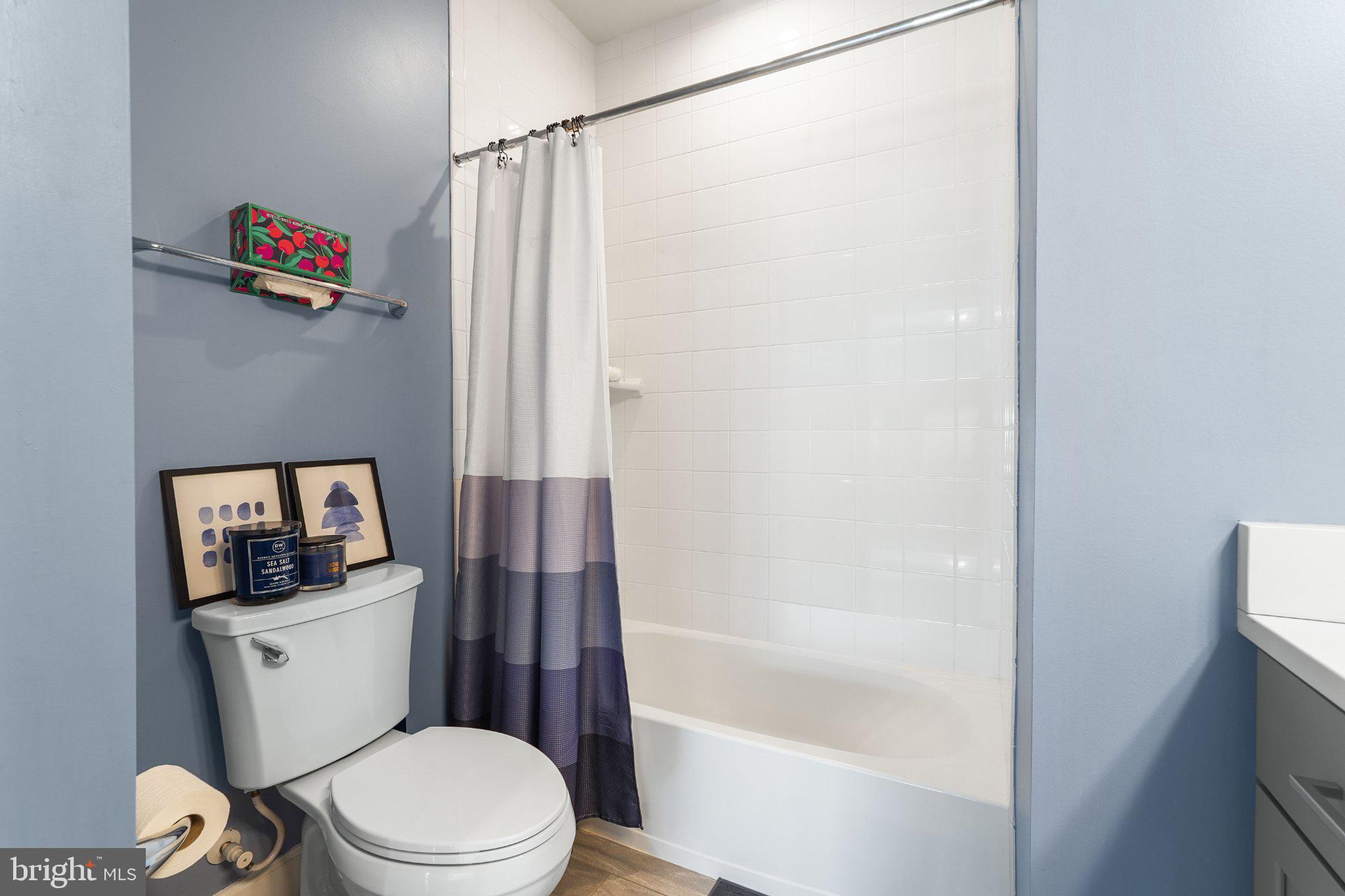 MARLBORO RIDING-PLAT 1> - Residential