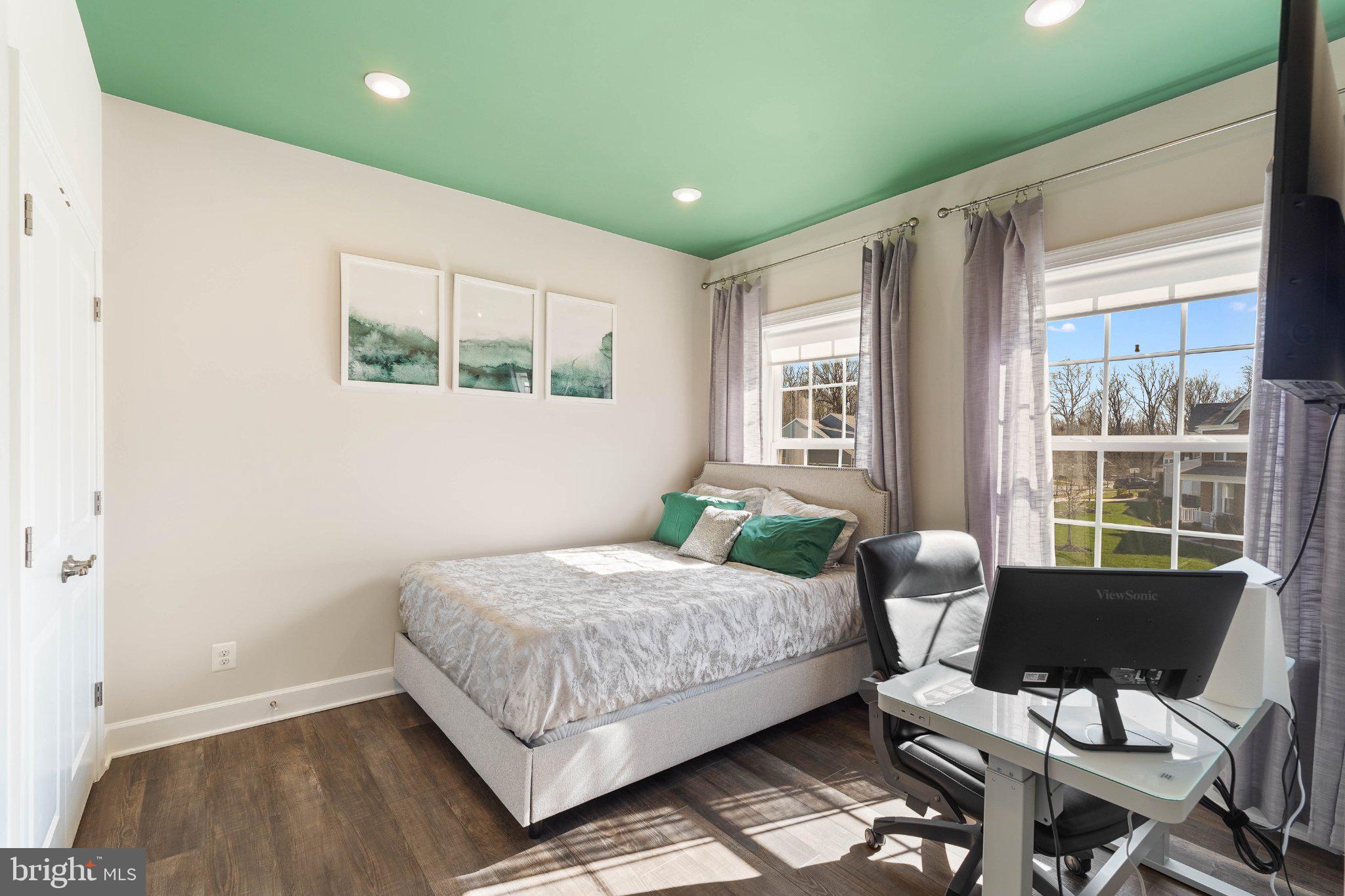 MARLBORO RIDING-PLAT 1> - Residential