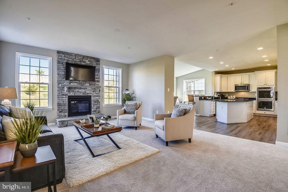 DAMASCUS OUTSIDE - Residential