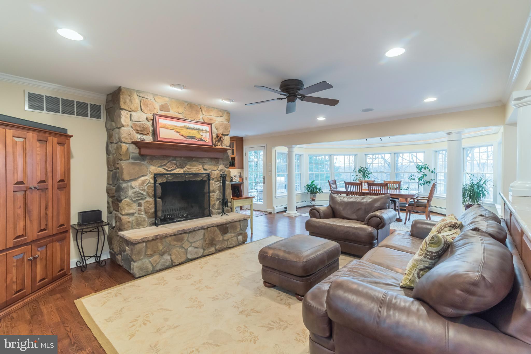 RADNOR HUNT - Residential