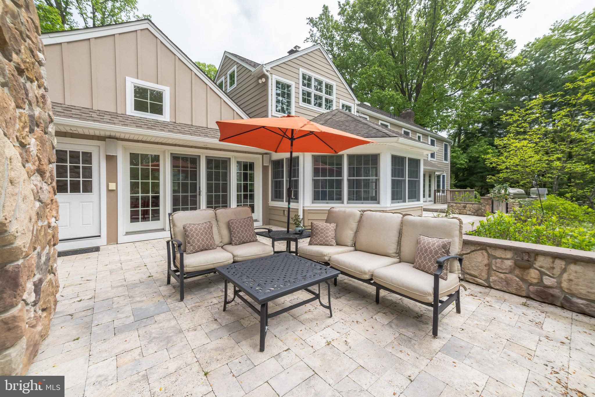 RADNOR HUNT - Residential