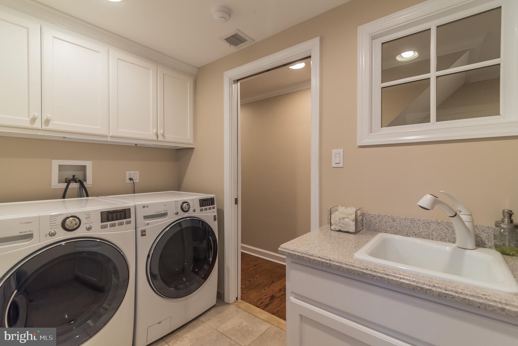 RADNOR HUNT - Residential