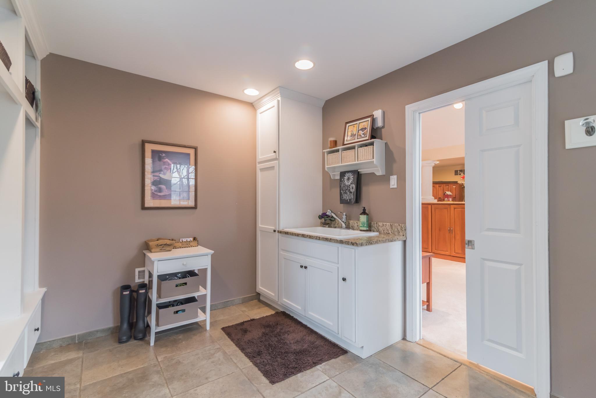 RADNOR HUNT - Residential