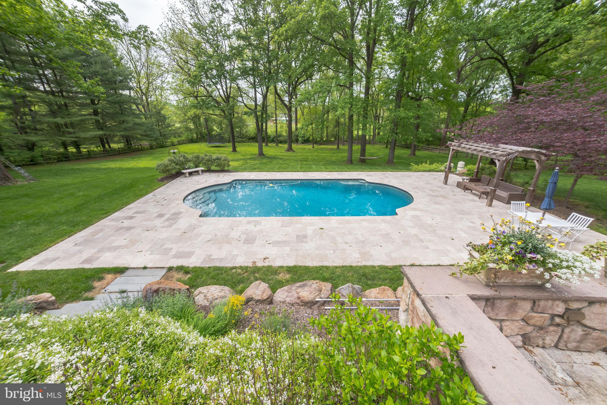 RADNOR HUNT - Residential