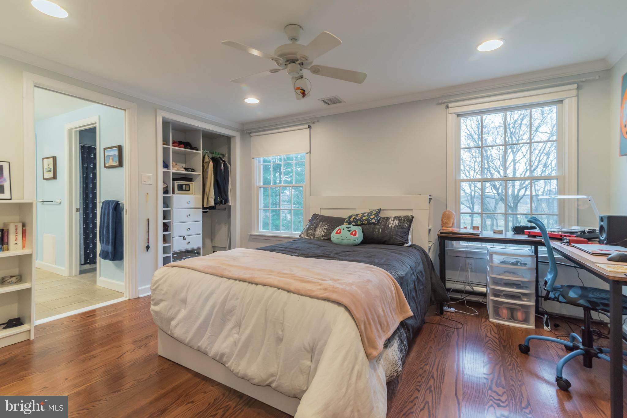 RADNOR HUNT - Residential