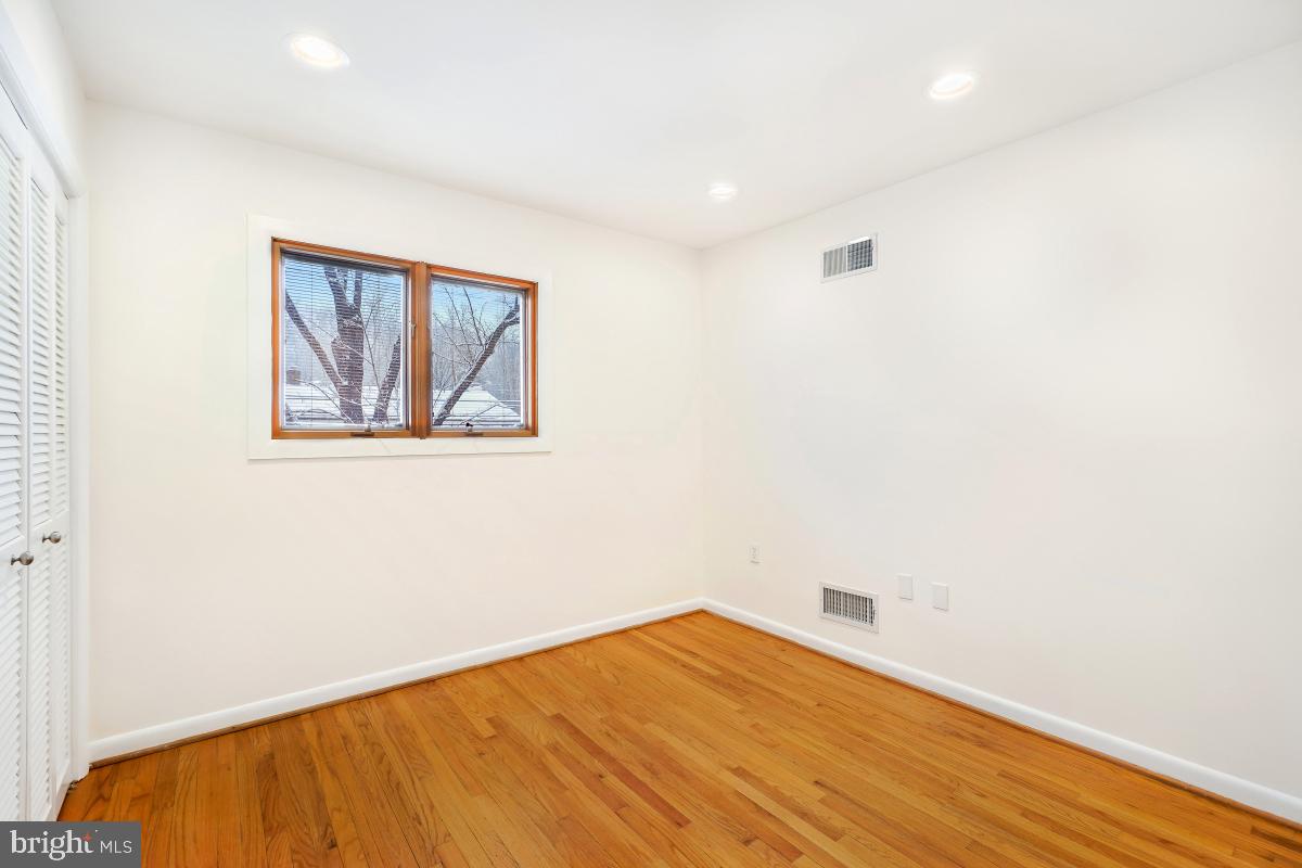 GREEN TREE MANOR - Residential