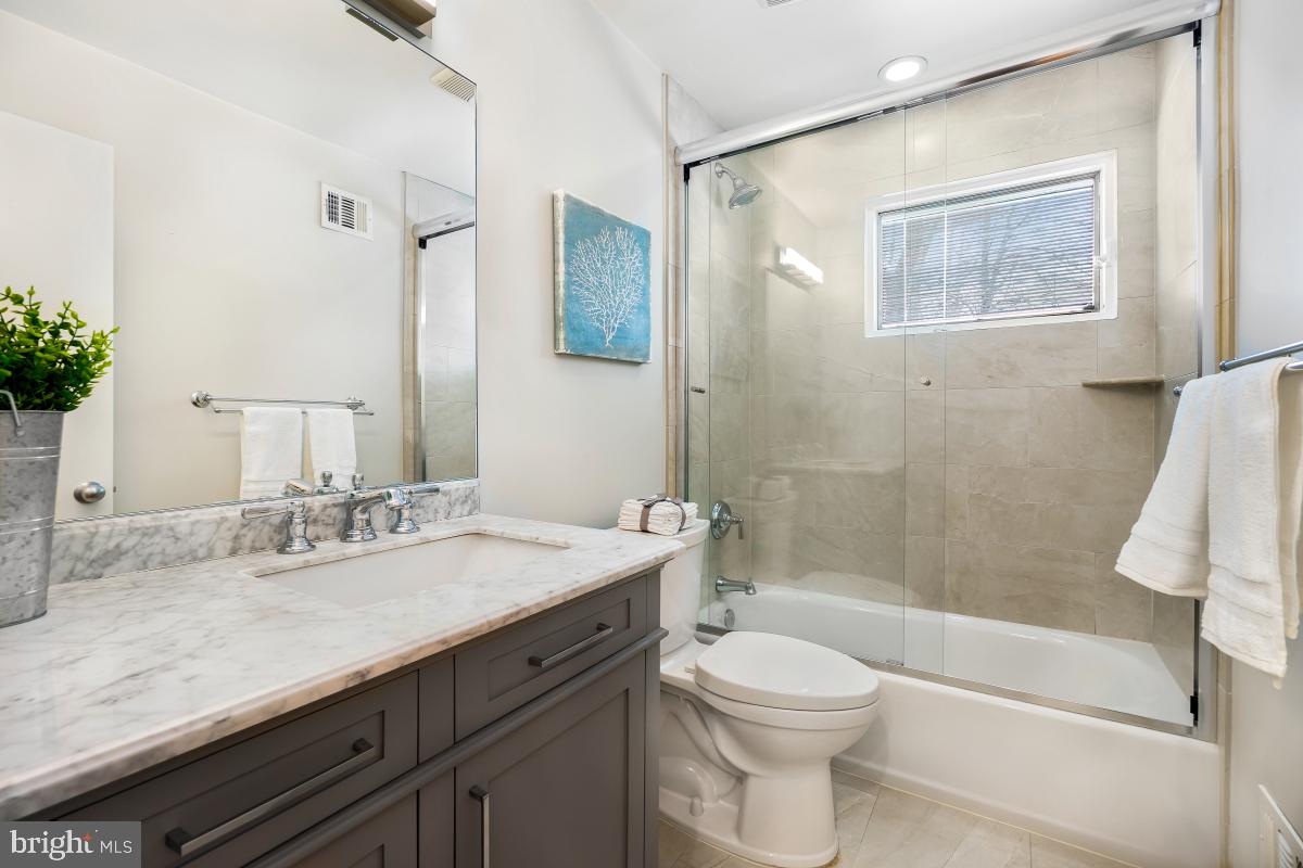 GREEN TREE MANOR - Residential