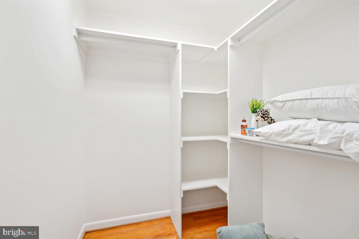 GREEN TREE MANOR - Residential