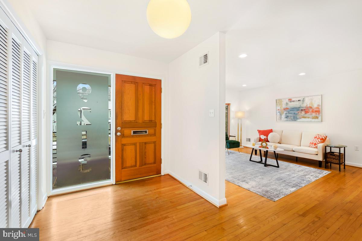 GREEN TREE MANOR - Residential