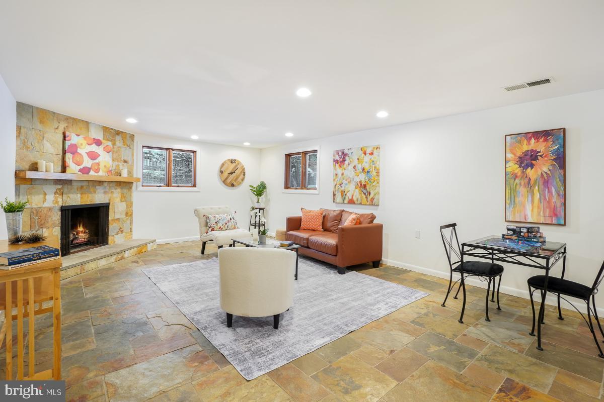 GREEN TREE MANOR - Residential