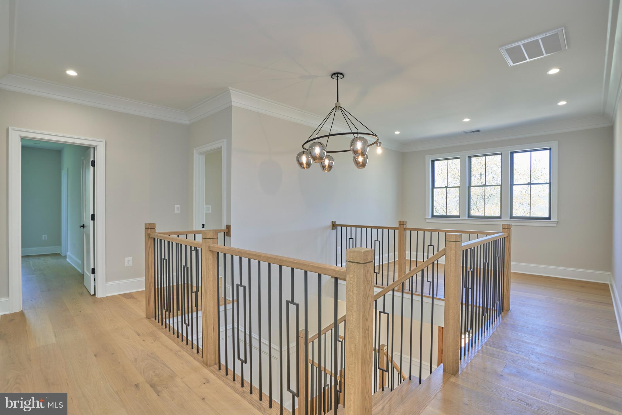 HUNTER MILL ESTATES - Residential