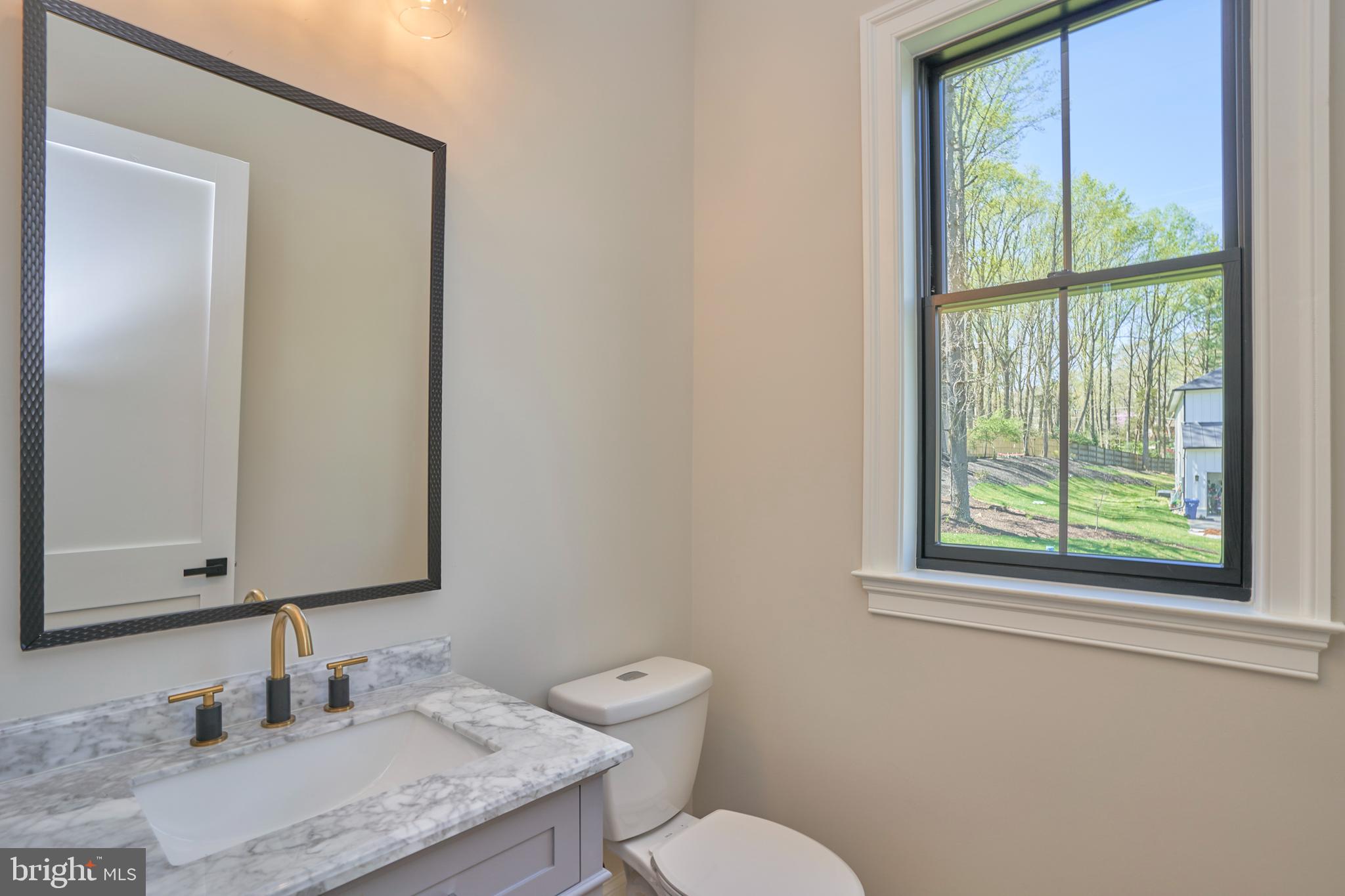 HUNTER MILL ESTATES - Residential