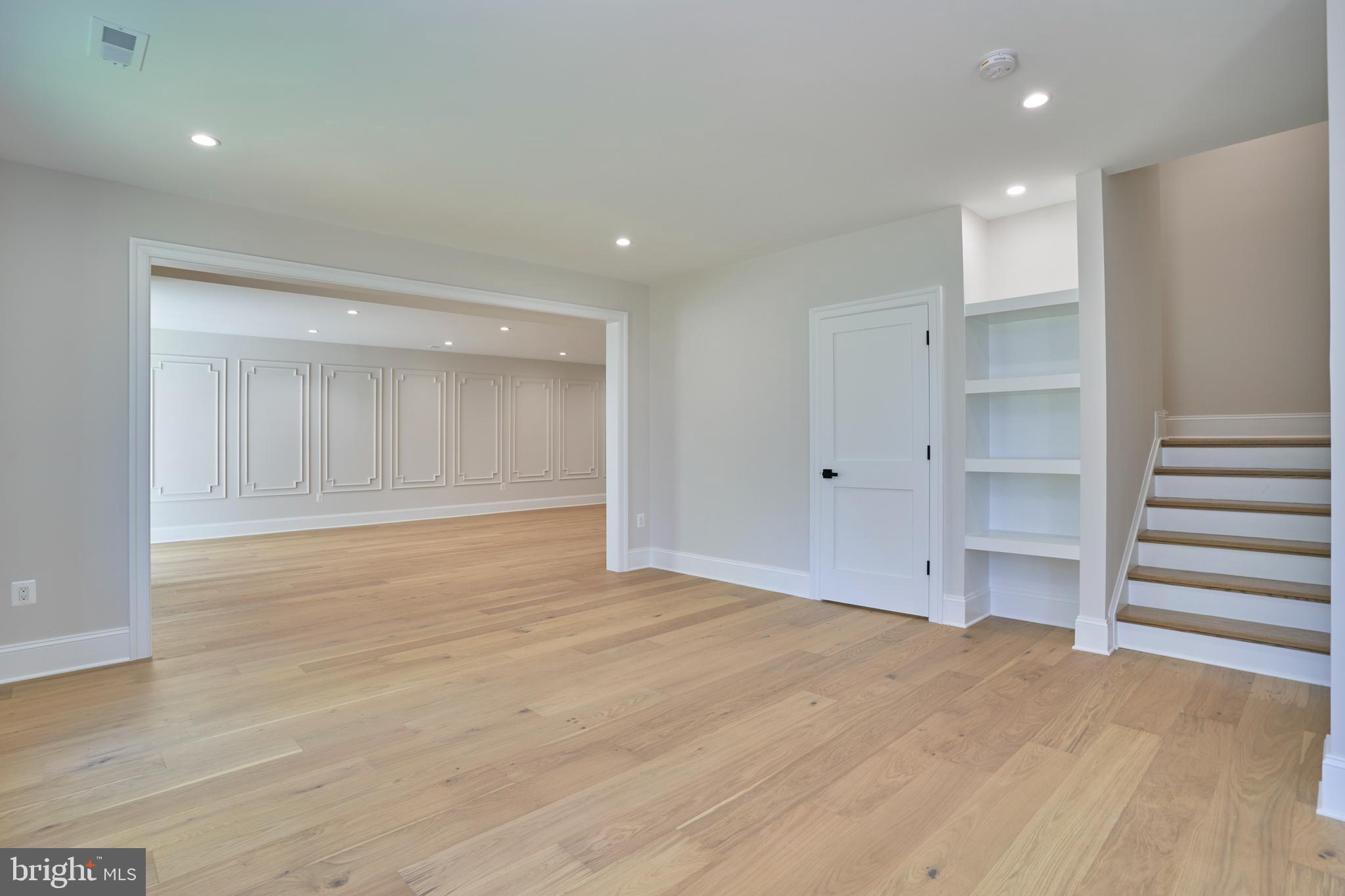 HUNTER MILL ESTATES - Residential