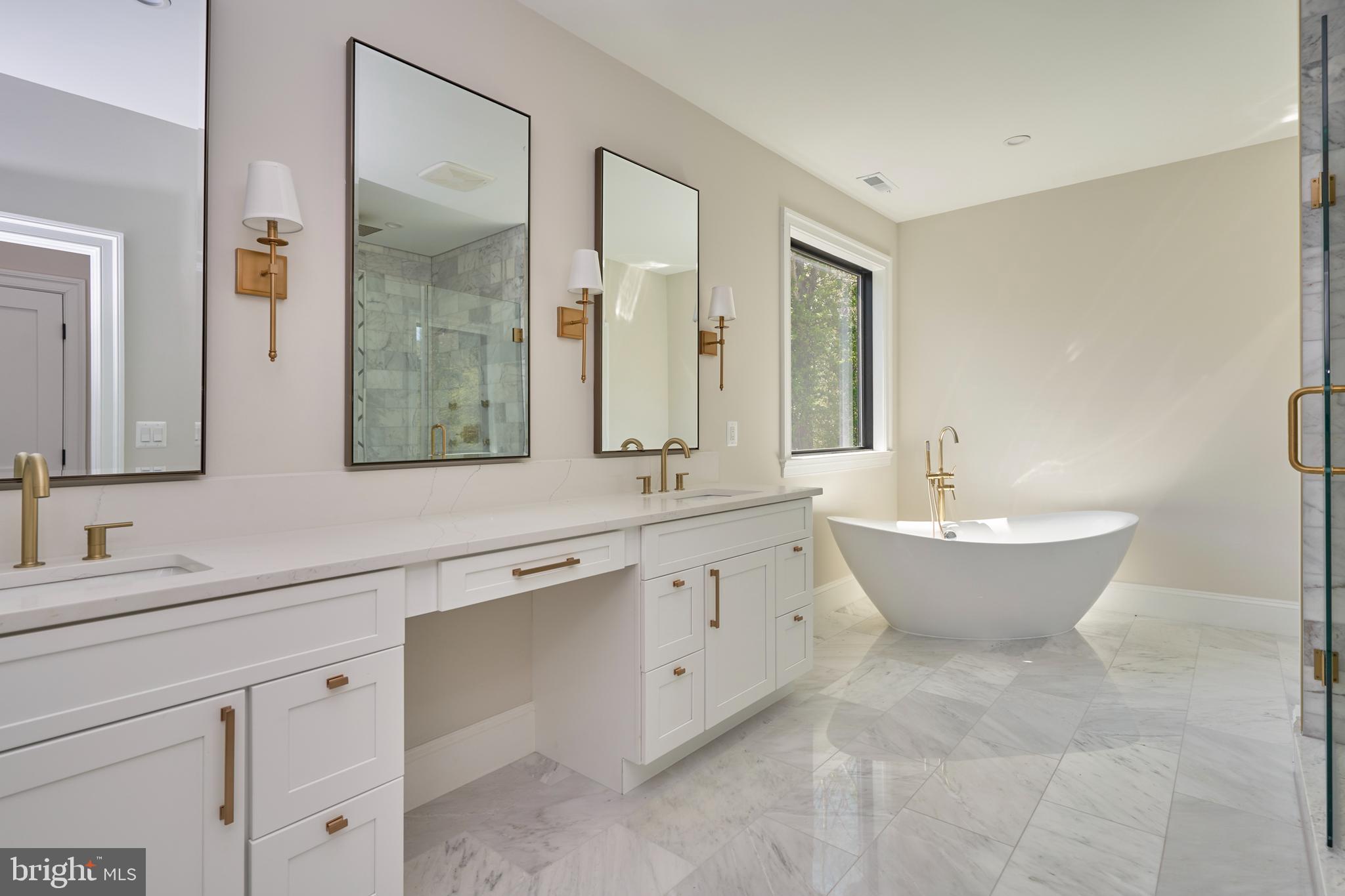 HUNTER MILL ESTATES - Residential