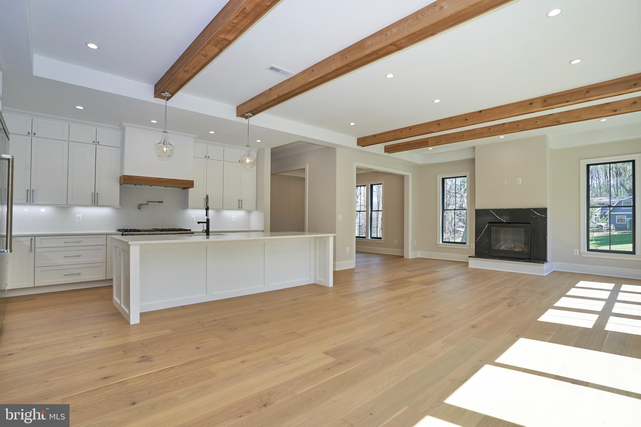 HUNTER MILL ESTATES - Residential