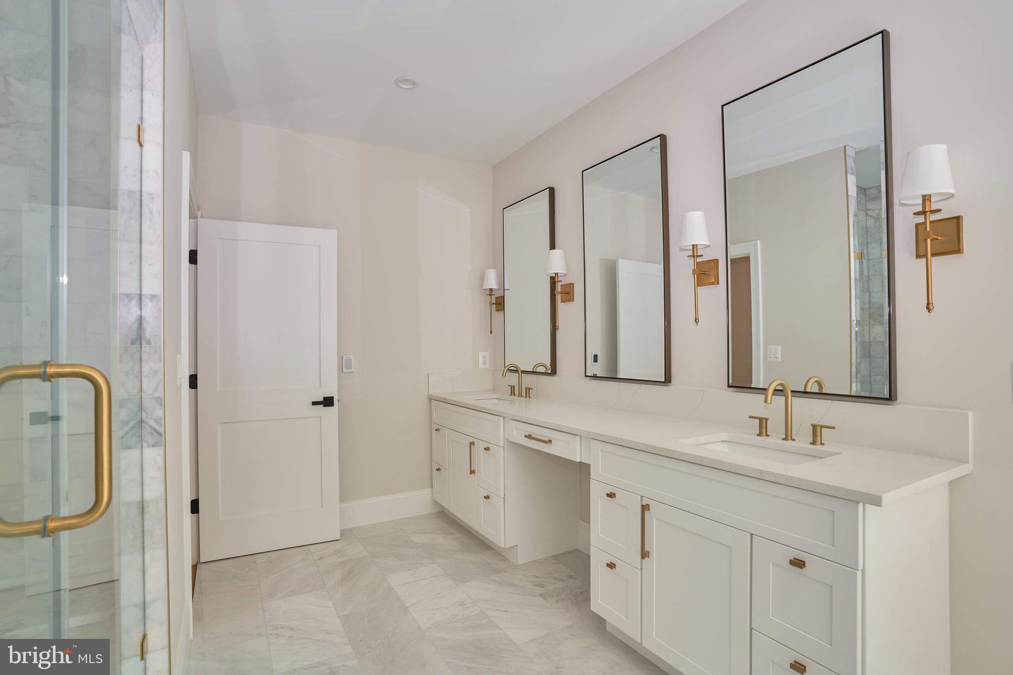 HUNTER MILL ESTATES - Residential