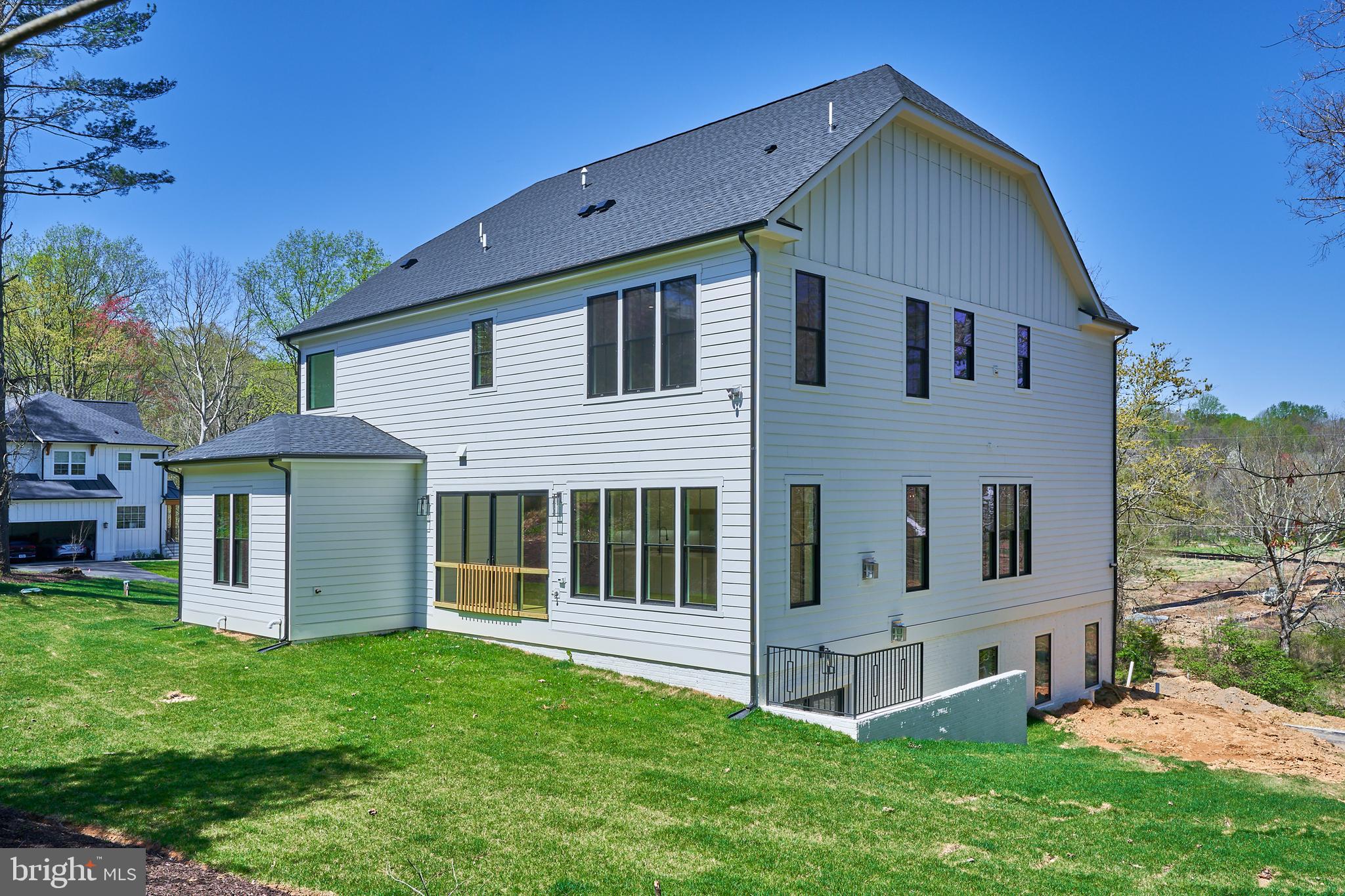 HUNTER MILL ESTATES - Residential