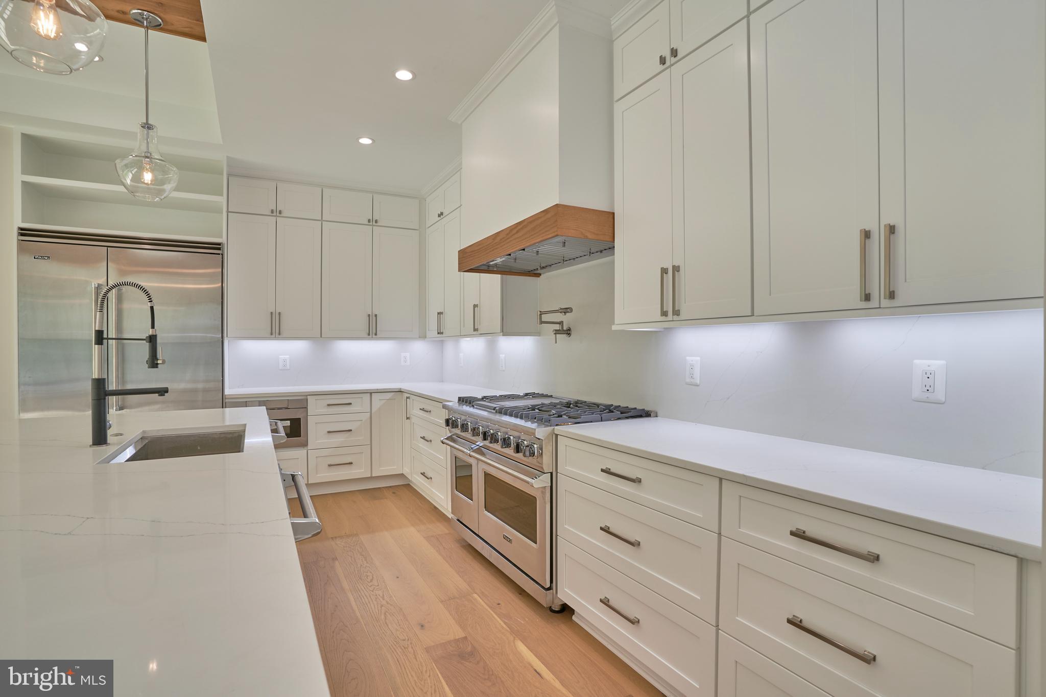 HUNTER MILL ESTATES - Residential