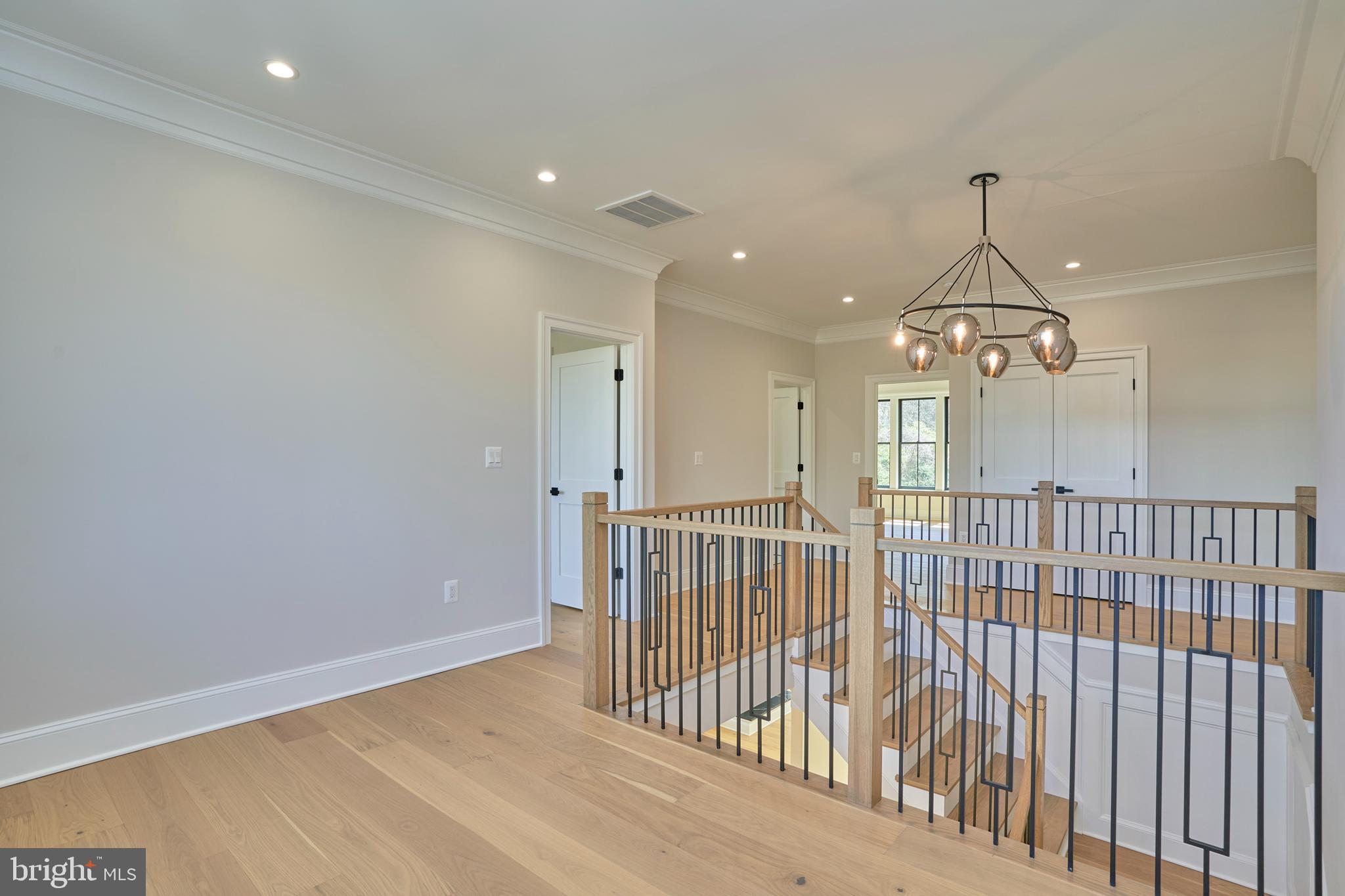 HUNTER MILL ESTATES - Residential