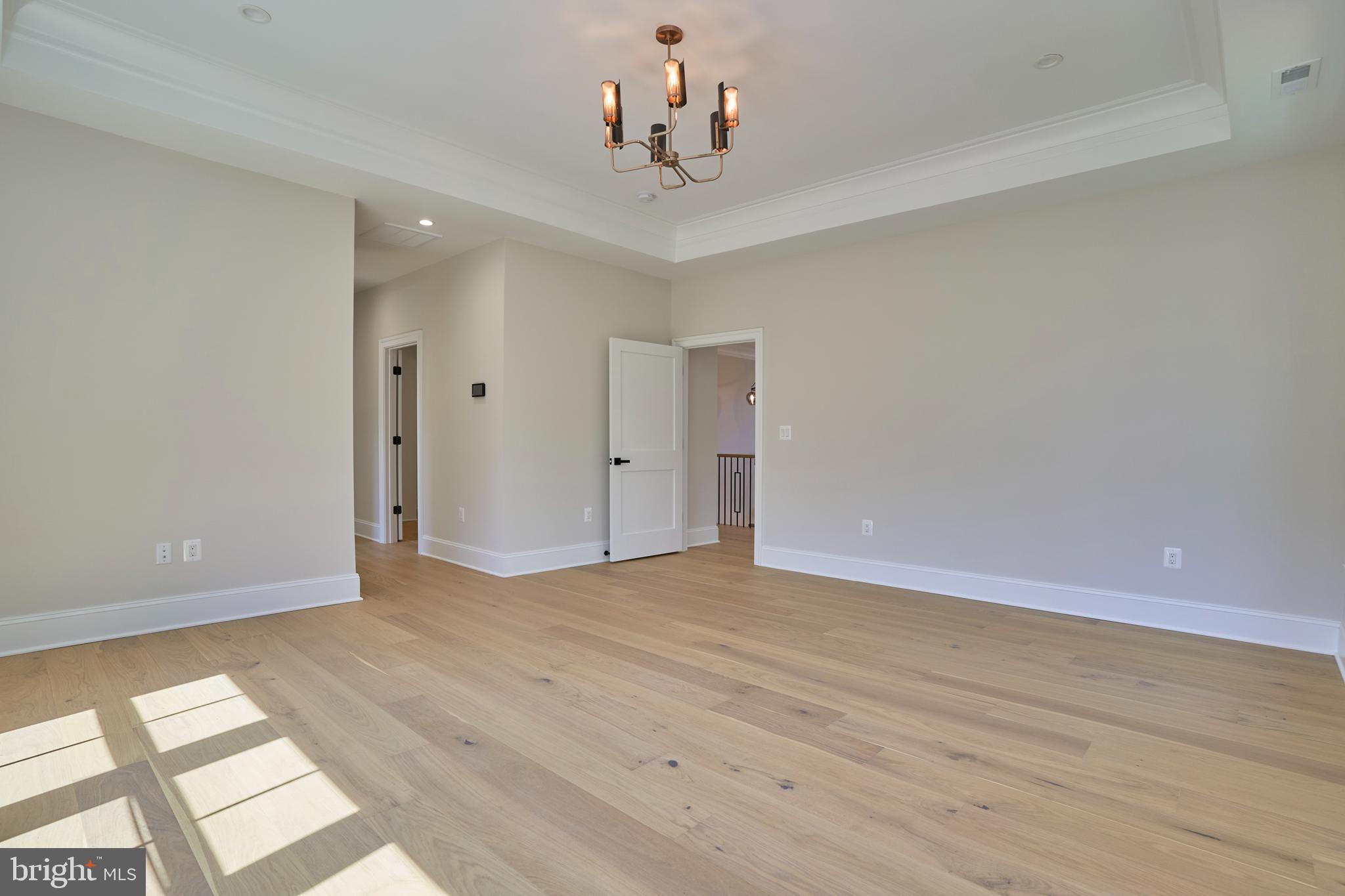 HUNTER MILL ESTATES - Residential